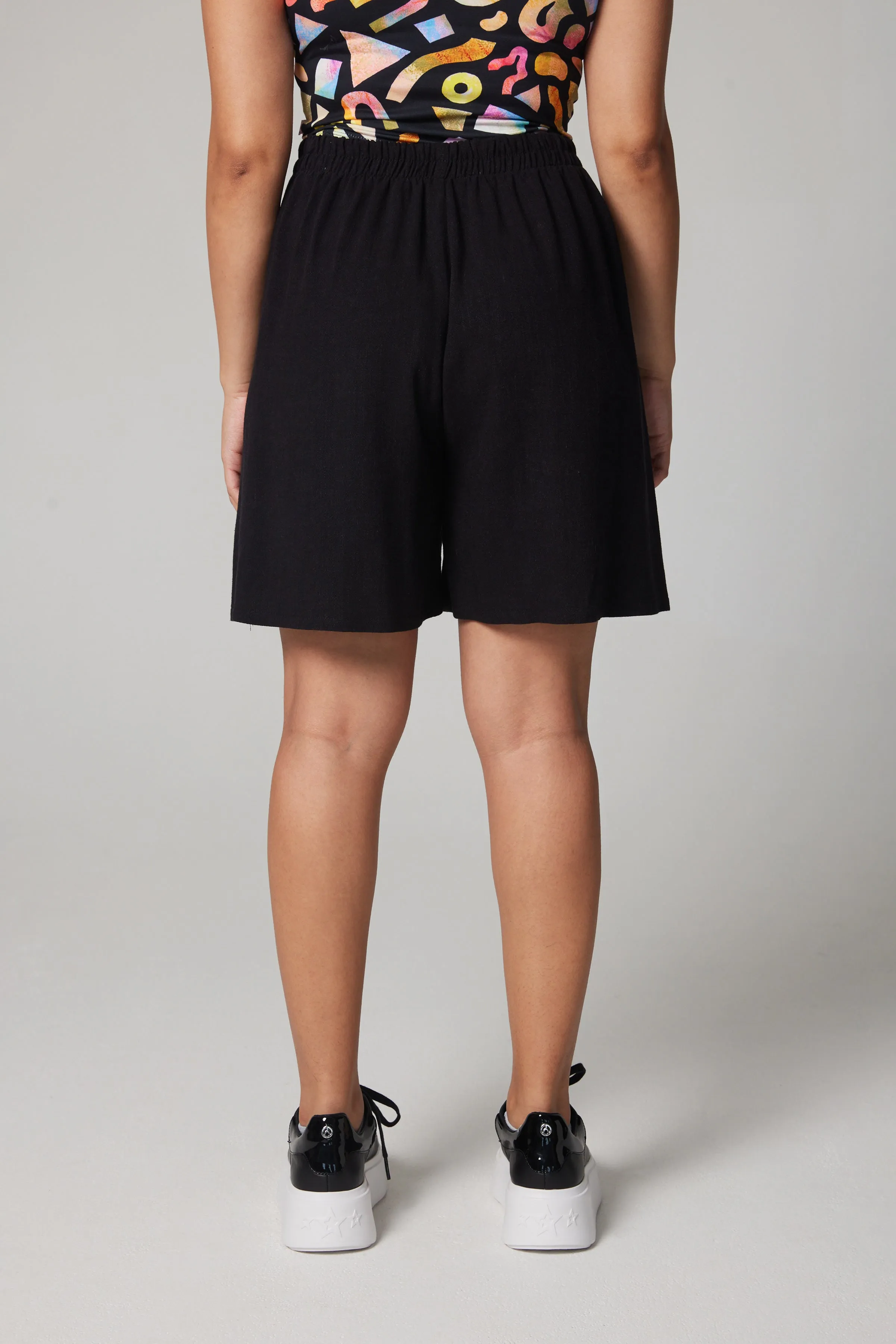 Linen Shorts - Black