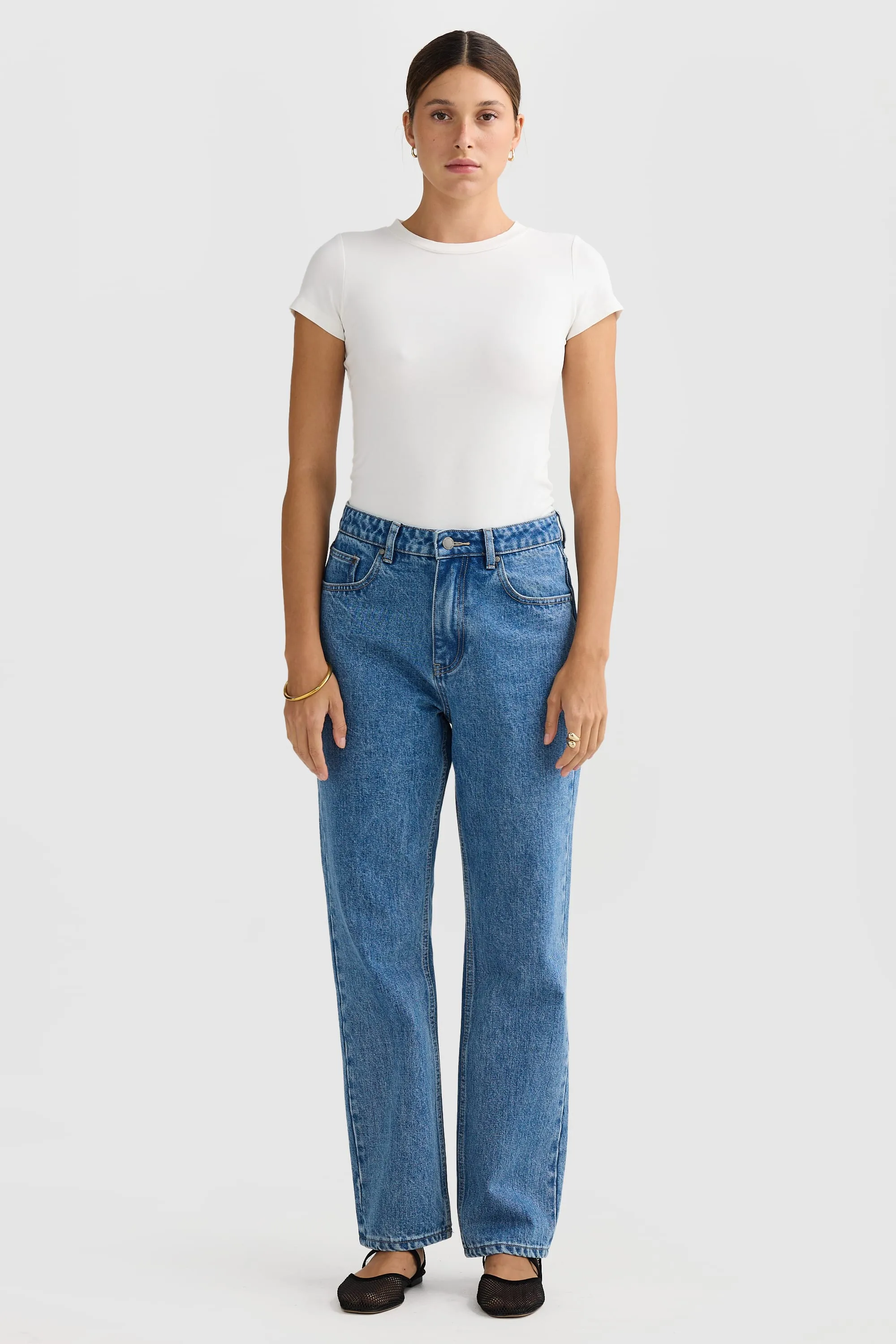 Willow Denim Straight Leg Jean Mid Blue